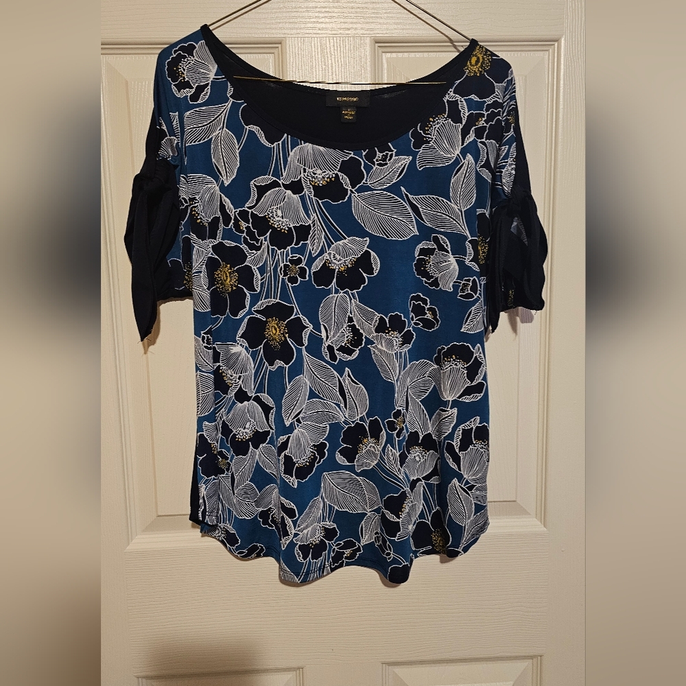 Espresso Floral Blue and White Women's Blouse Sz L